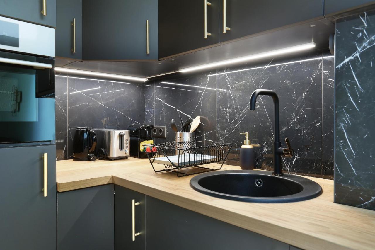 Apartment Center Of By Prestige Paris